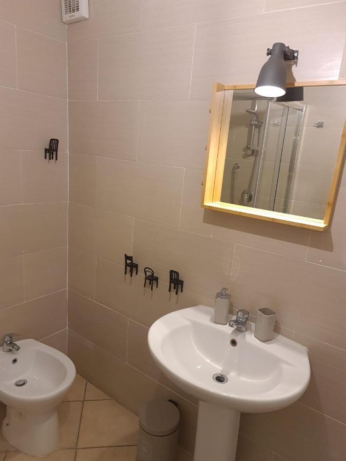 Vanzi Rooms Nápoles Exterior foto