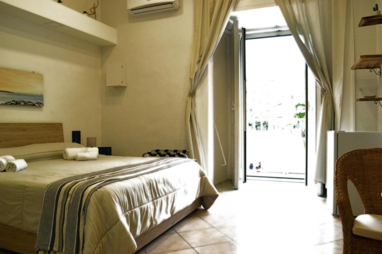 Vanzi Rooms Nápoles Exterior foto